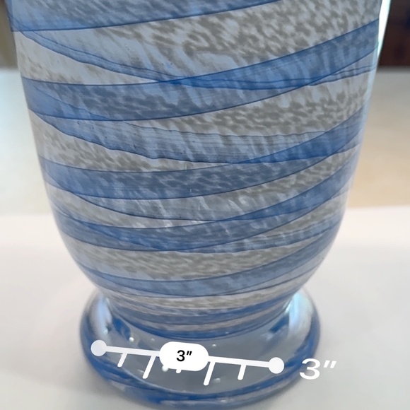 Elegant Blue and White Swirl Glass Vase - Picture 6 of 6